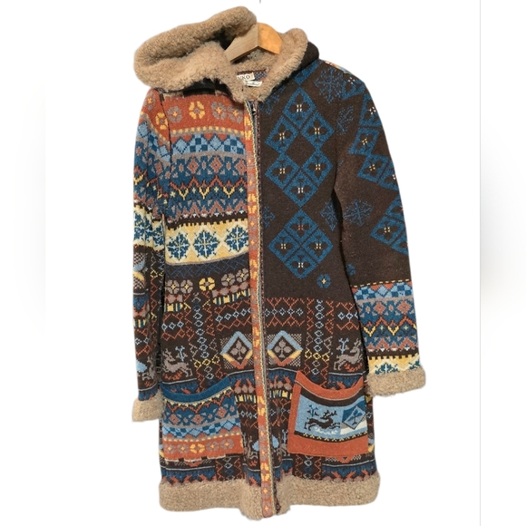 IVKO Geometric Patterned Hooded Jacket in Brown - Picture 2 of 6